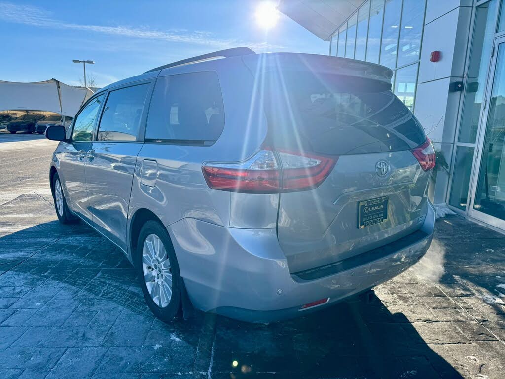 2015 Toyota Sienna XLE 7-Passenger AWD