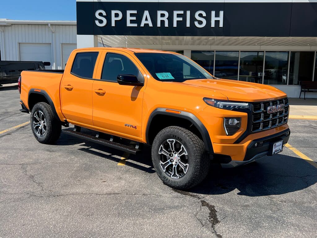 2025 GMC Canyon AT4 Crew Cab 4WD