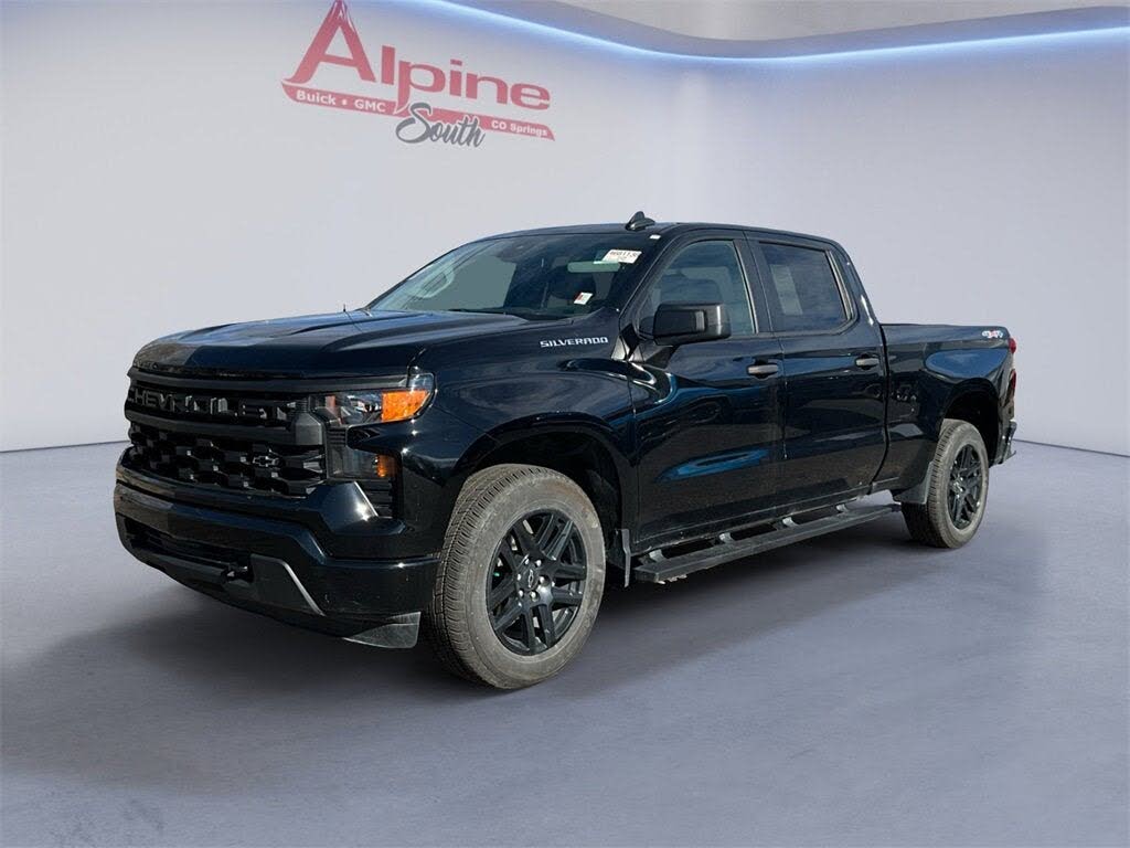 2022 Chevrolet Silverado 1500 Custom Crew Cab 4WD