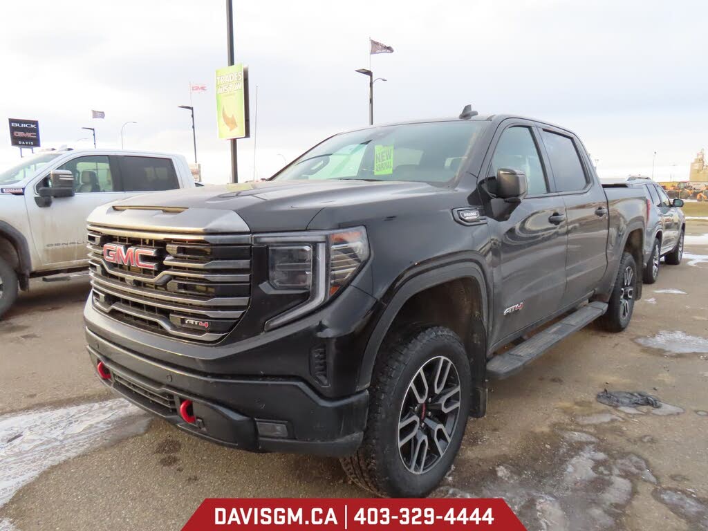 2023 GMC Sierra 1500 AT4 Crew Cab 4WD