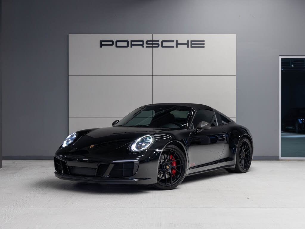 2018 Porsche 911 Targa 4 GTS Cabriolet AWD