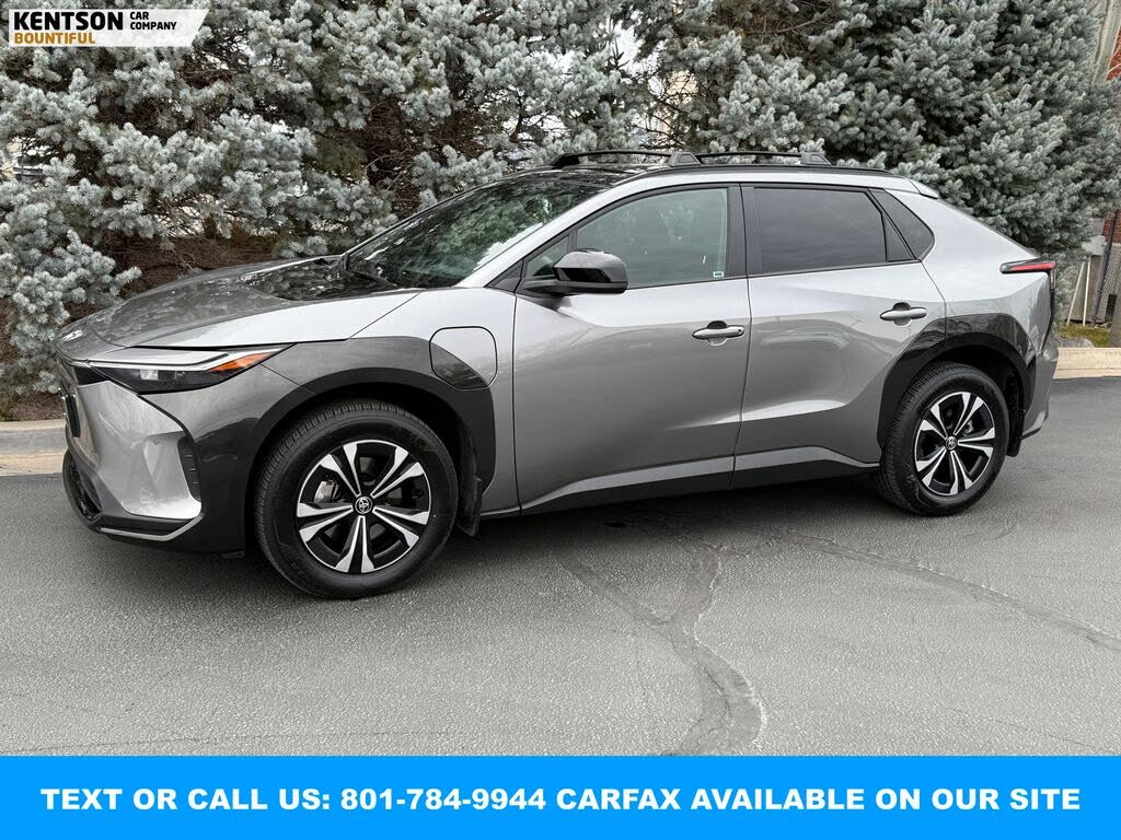 2025 Toyota bZ4X XLE FWD