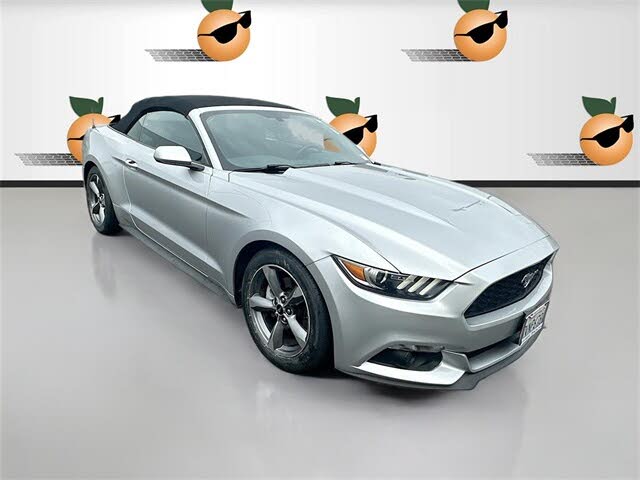 2017 Ford Mustang V6 Convertible RWD