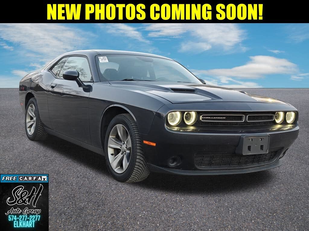 2018 Dodge Challenger SXT RWD