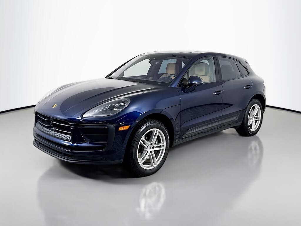 2022 Porsche Macan AWD