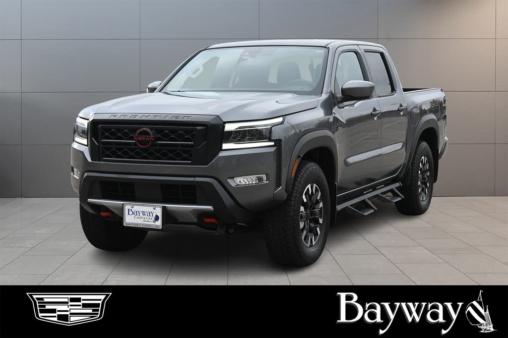 2024 Nissan Frontier PRO-4X Crew Cab 4WD