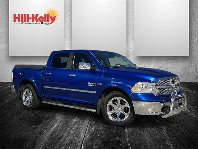 2017 RAM 1500 Laramie Crew Cab RWD