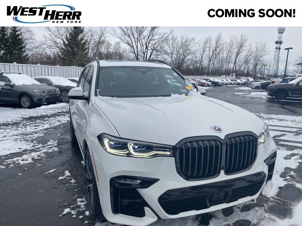 2022 BMW X7 M50i AWD
