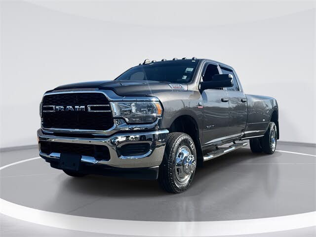 2022 RAM 3500 Tradesman Crew Cab LB DRW 4WD