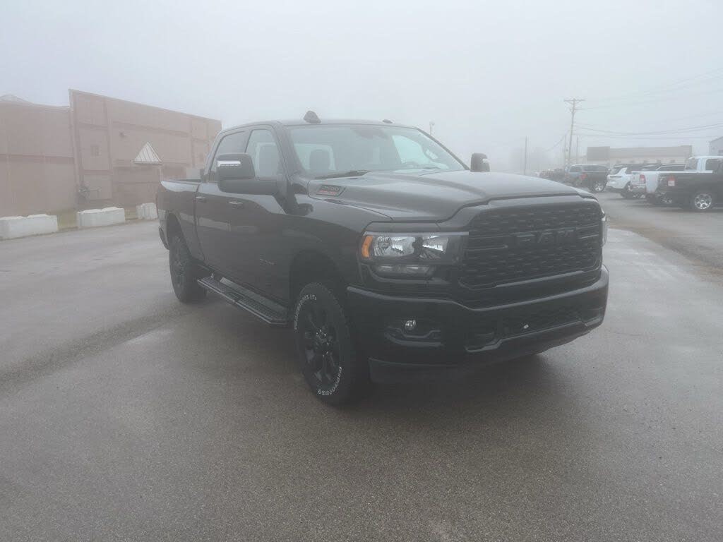 2024 RAM 2500 Big Horn Crew Cab 4WD
