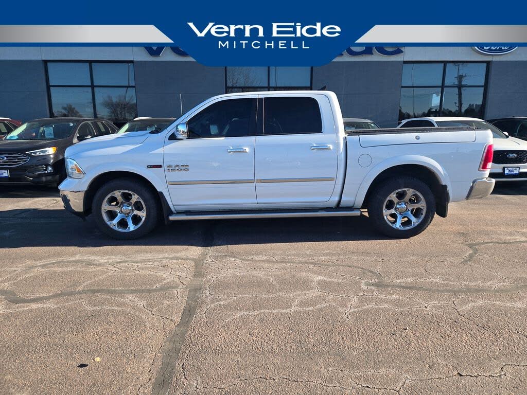 2015 RAM 1500 Laramie Crew Cab 4WD