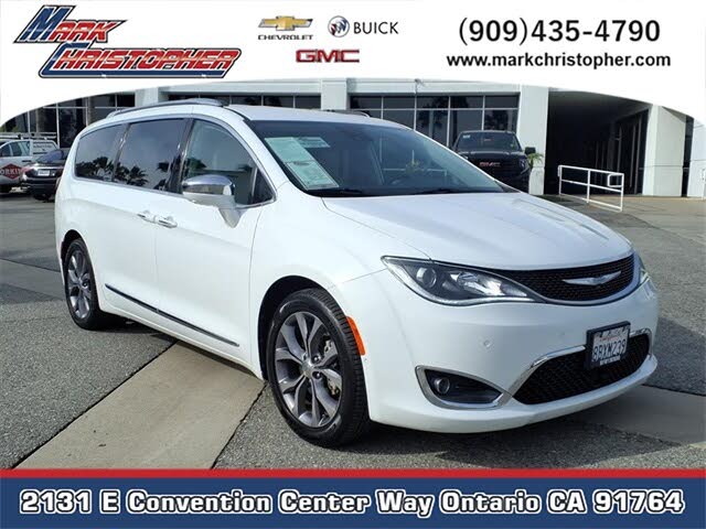 2018 Chrysler Pacifica Limited FWD