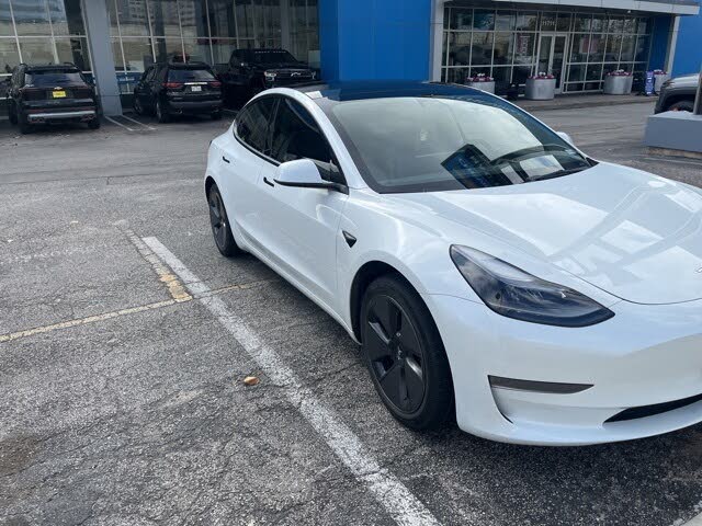 2023 Tesla Model 3 RWD