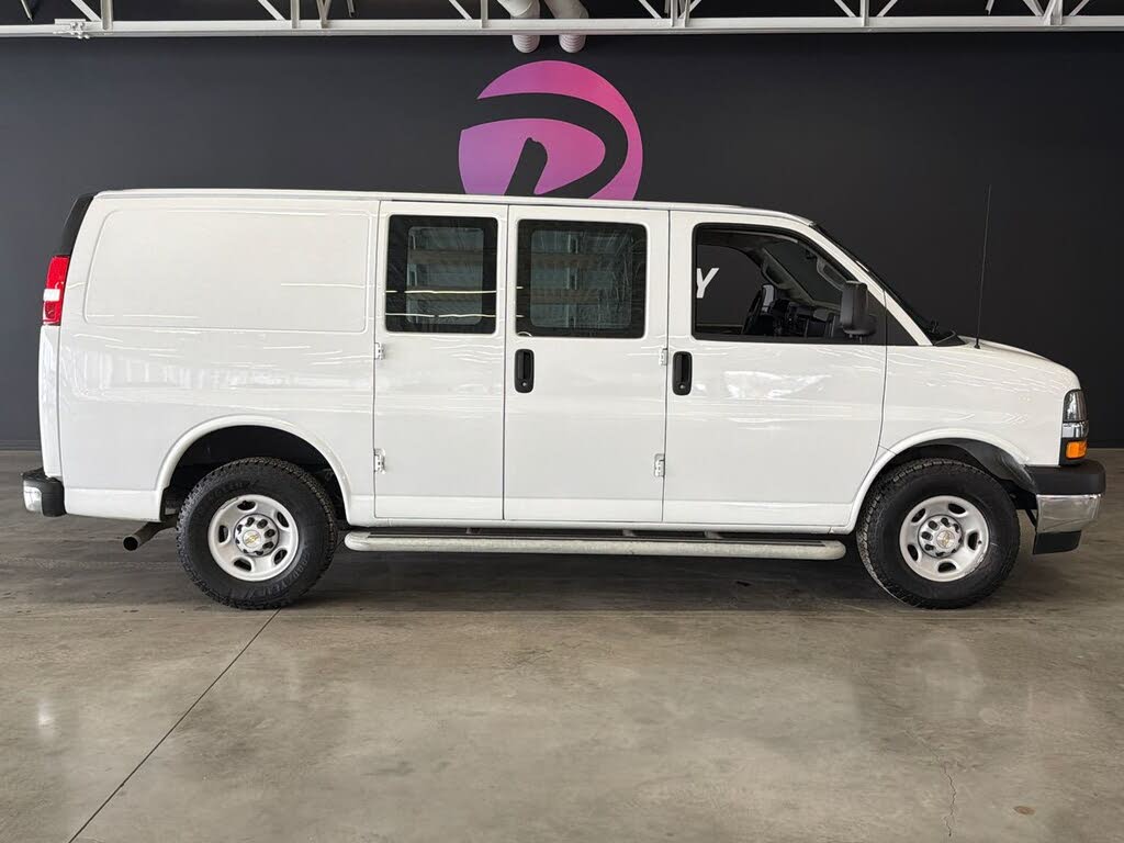 Chevrolet Express Cargo 2500 RWD 2024