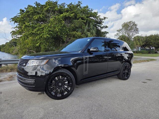 2025 Land Rover Range Rover P530 SE LWB AWD