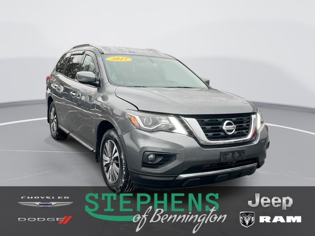 2017 Nissan Pathfinder SV 4WD