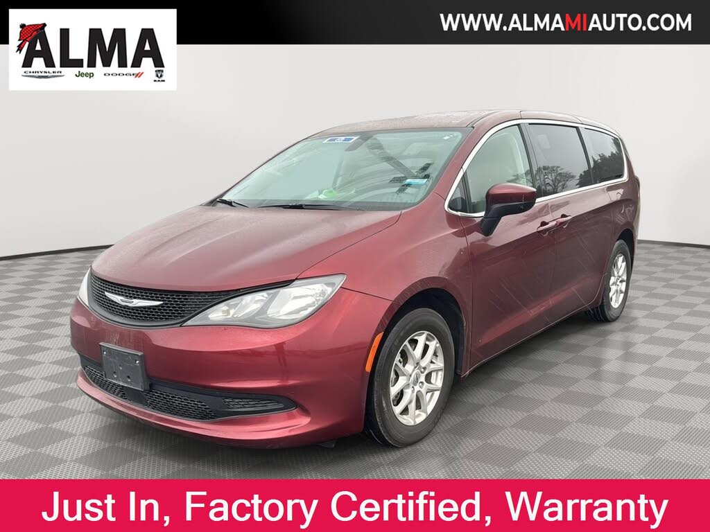 2022 Chrysler Voyager LX FWD