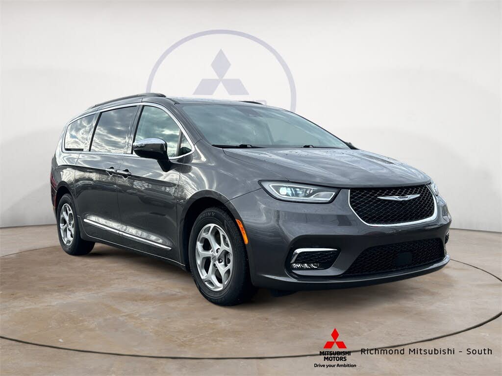 2023 Chrysler Pacifica Limited FWD