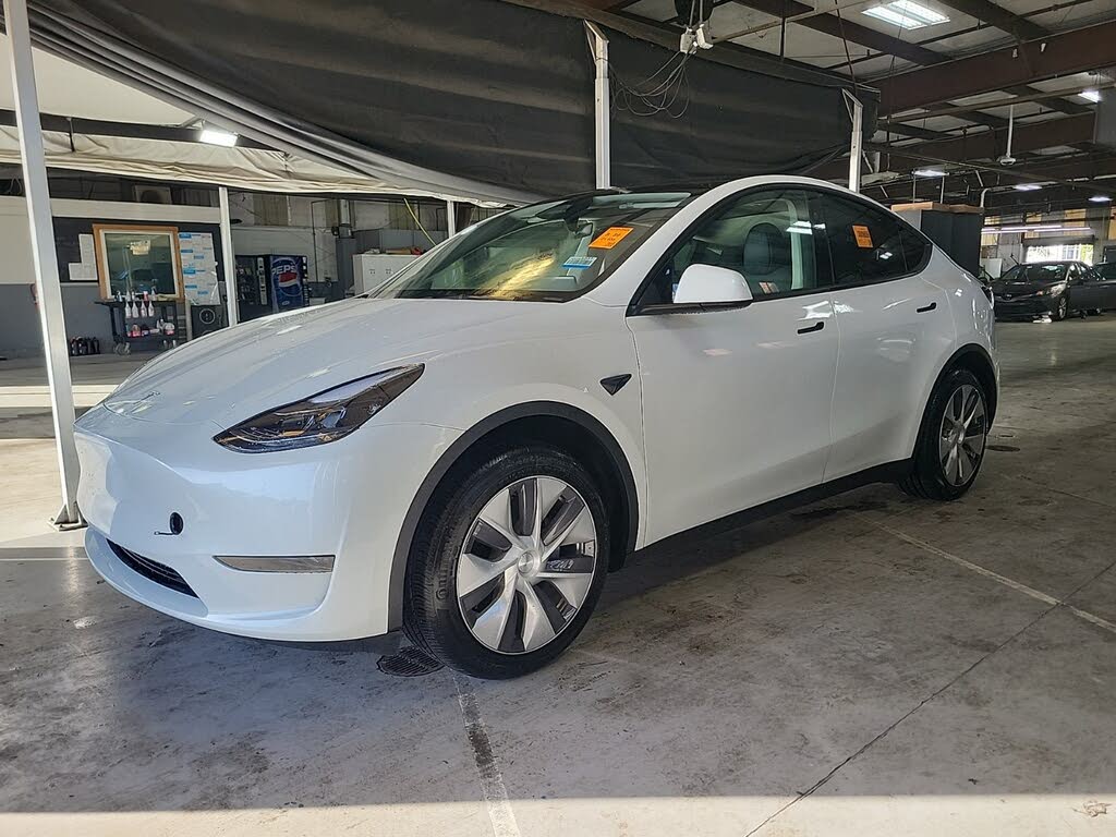 2024 Tesla Model Y Long Range RWD