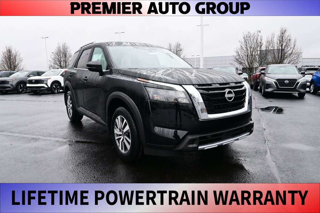 2025 Nissan Pathfinder SL 4WD