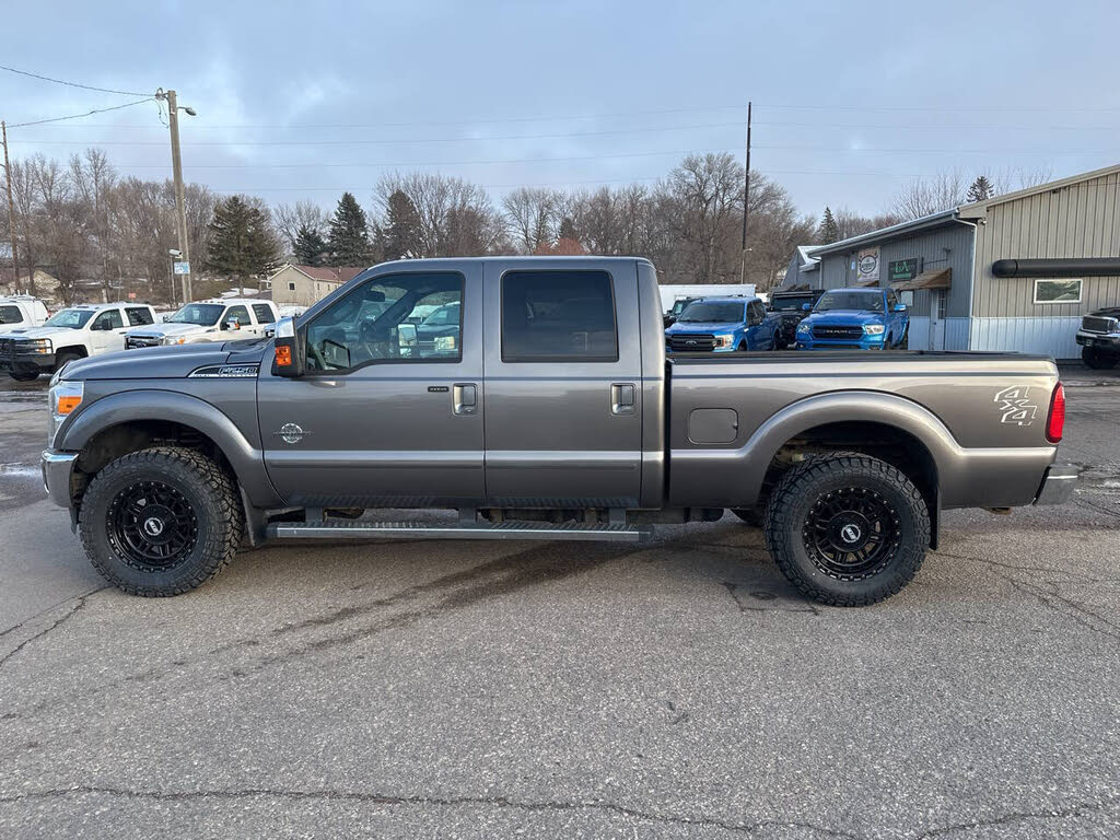 2012 Ford F-250 Super Duty Lariat Crew Cab 4WD