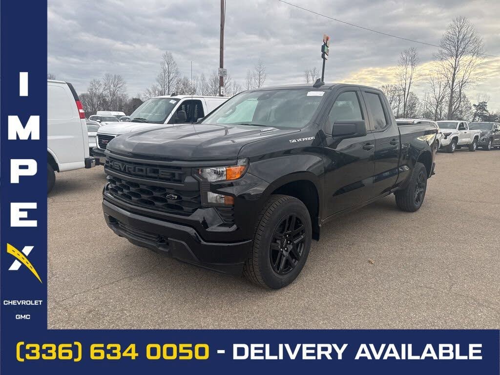 2024 Chevrolet Silverado 1500 Custom Double Cab 4WD