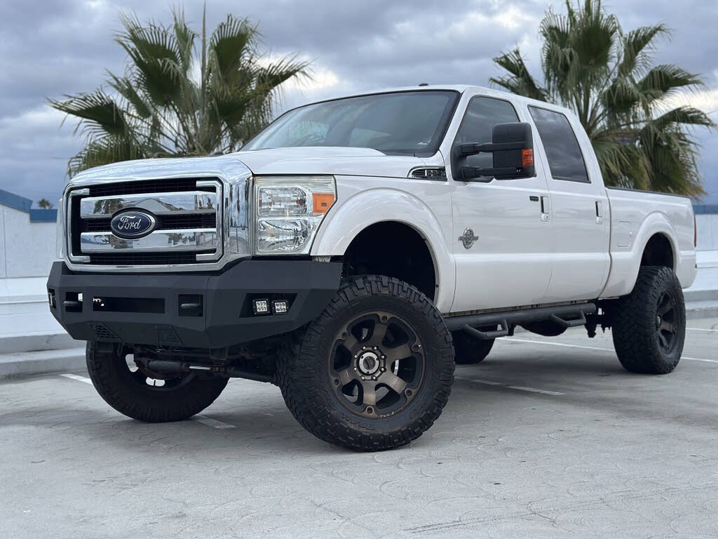 2015 Ford F-250 Super Duty Lariat Crew Cab 4WD