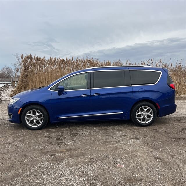 2019 Chrysler Pacifica Touring L Plus FWD