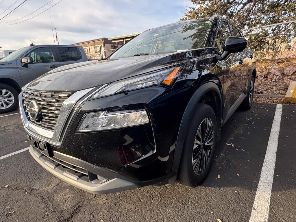 2021 Nissan Rogue SV FWD