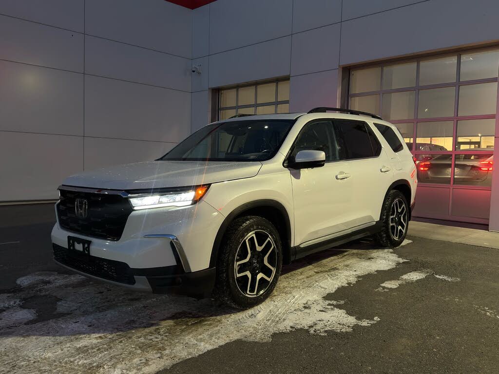 2024 Honda Pilot Touring AWD