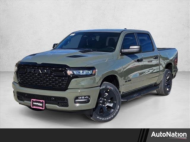 2026 RAM 1500 Express Crew Cab 4WD