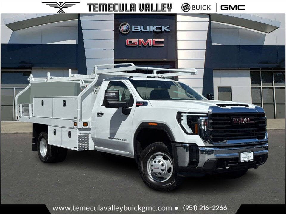 2025 GMC Sierra 3500HD Chassis Pro Regular Cab 4WD