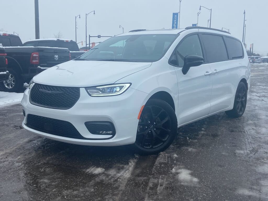 2024 Chrysler Pacifica Touring L FWD