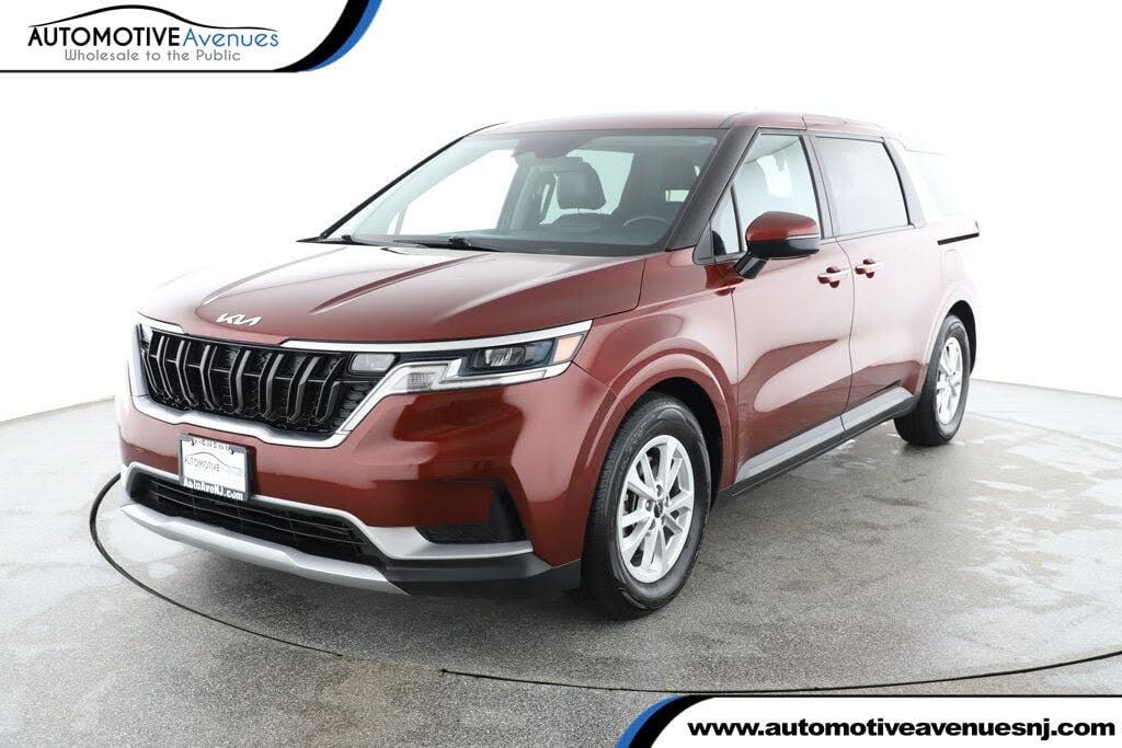 2022 Kia Carnival LX FWD