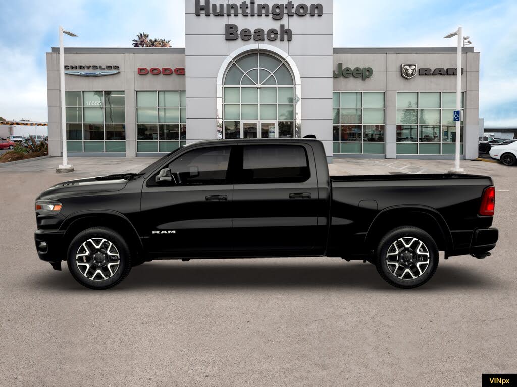 2026 RAM 1500 Laramie Crew Cab 4WD