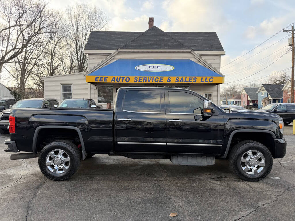 2017 GMC Sierra 3500HD SLT Crew Cab 4WD