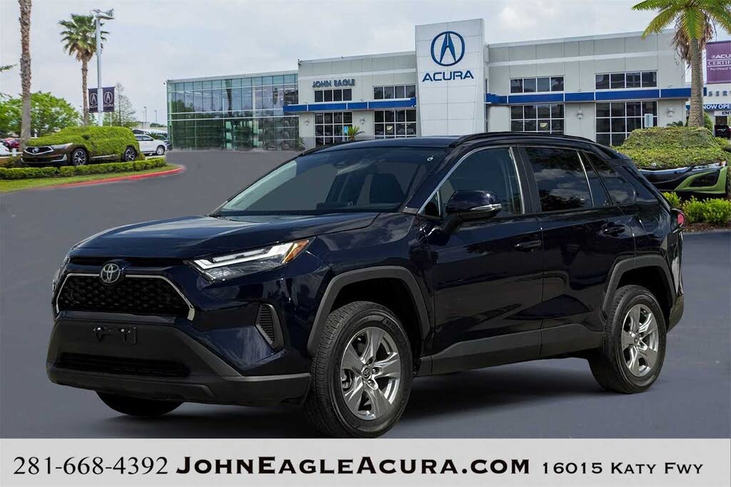 2024 Toyota RAV4 XLE FWD