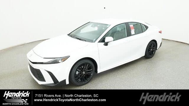 2026 Toyota Camry SE FWD