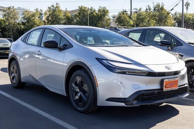 2026 Toyota Prius LE FWD