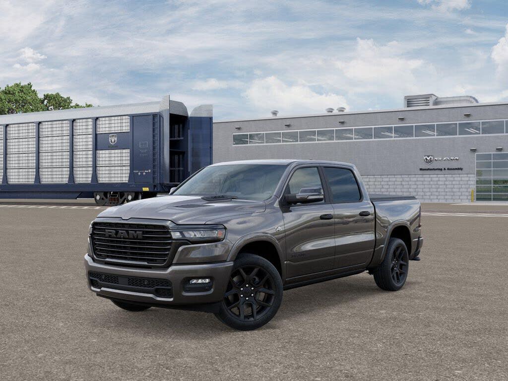 2026 RAM 1500 Laramie Crew Cab 4WD