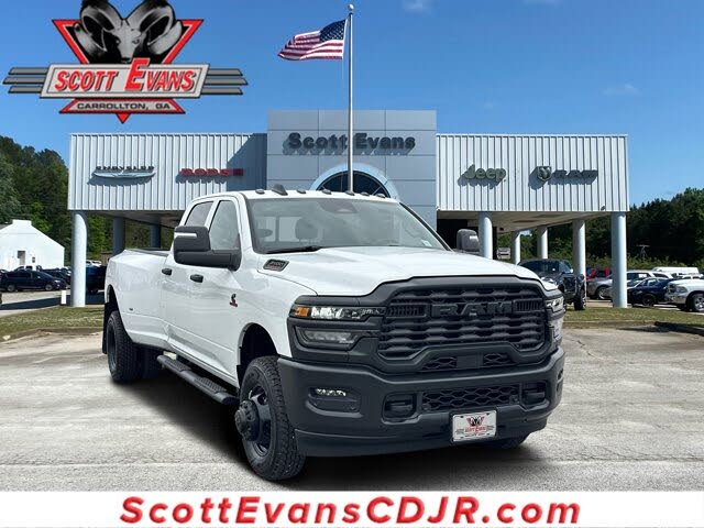 2026 RAM 3500 Tradesman Crew Cab LB DRW 4WD