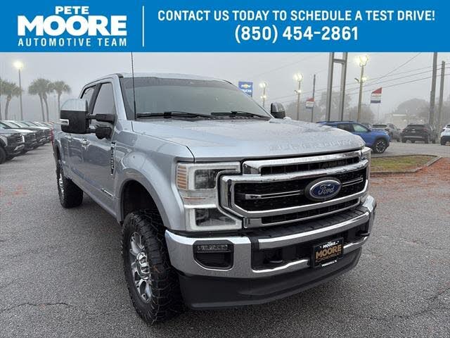2022 Ford F-250 Super Duty Lariat Crew Cab 4WD