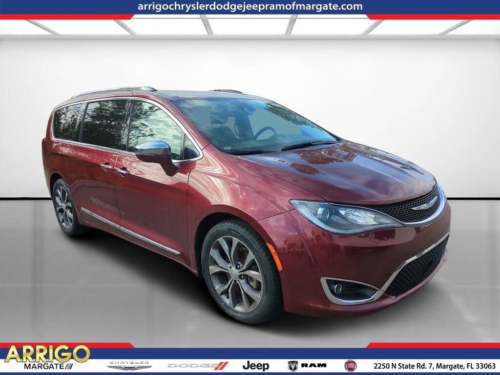 2018 Chrysler Pacifica Limited FWD