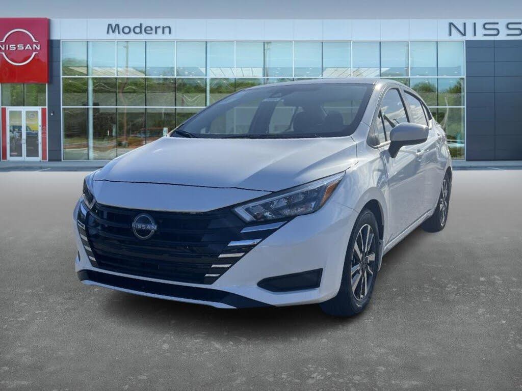 2025 Nissan Versa SV FWD