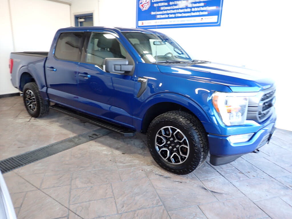 Ford F-150 XLT SuperCrew 4WD 2022