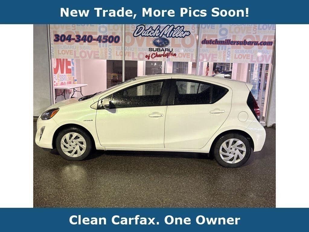 2016 Toyota Prius c Two