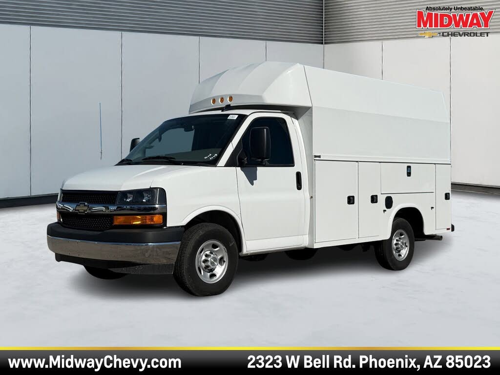2024 Chevrolet Express Chassis 3500 Cutaway 139