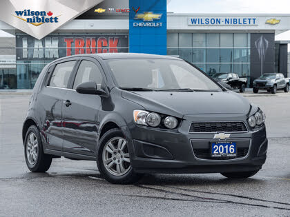 2016 Chevrolet Sonic LT Hatchback FWD