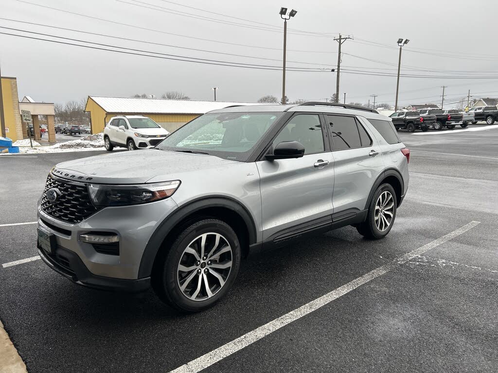 2022 Ford Explorer ST-Line AWD