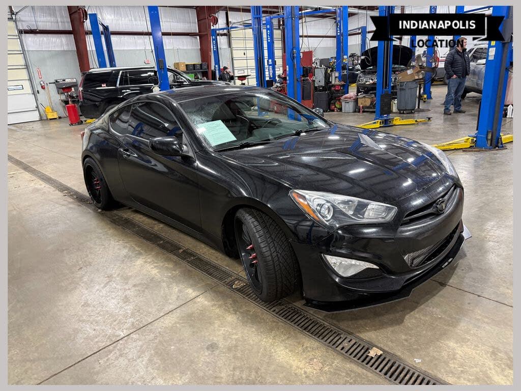 2014 Hyundai Genesis Coupe 2.0T R-Spec RWD